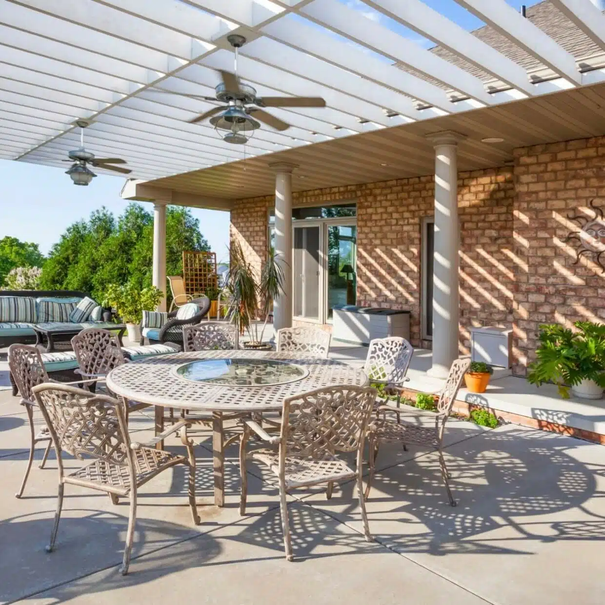 vinyl pergola in miami 3